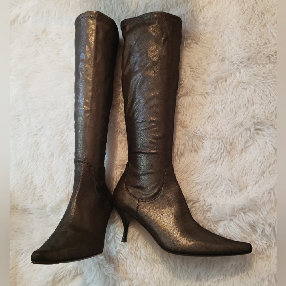 Donald J.Pliner Silver Metallic Crepe Elastic Pointed Toe Knee High Boot 8.5M - Picture 4 of 14
